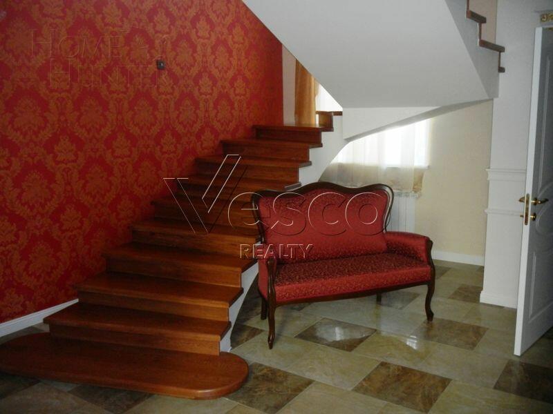 2-этажный коттедж 550 м² с отделкой