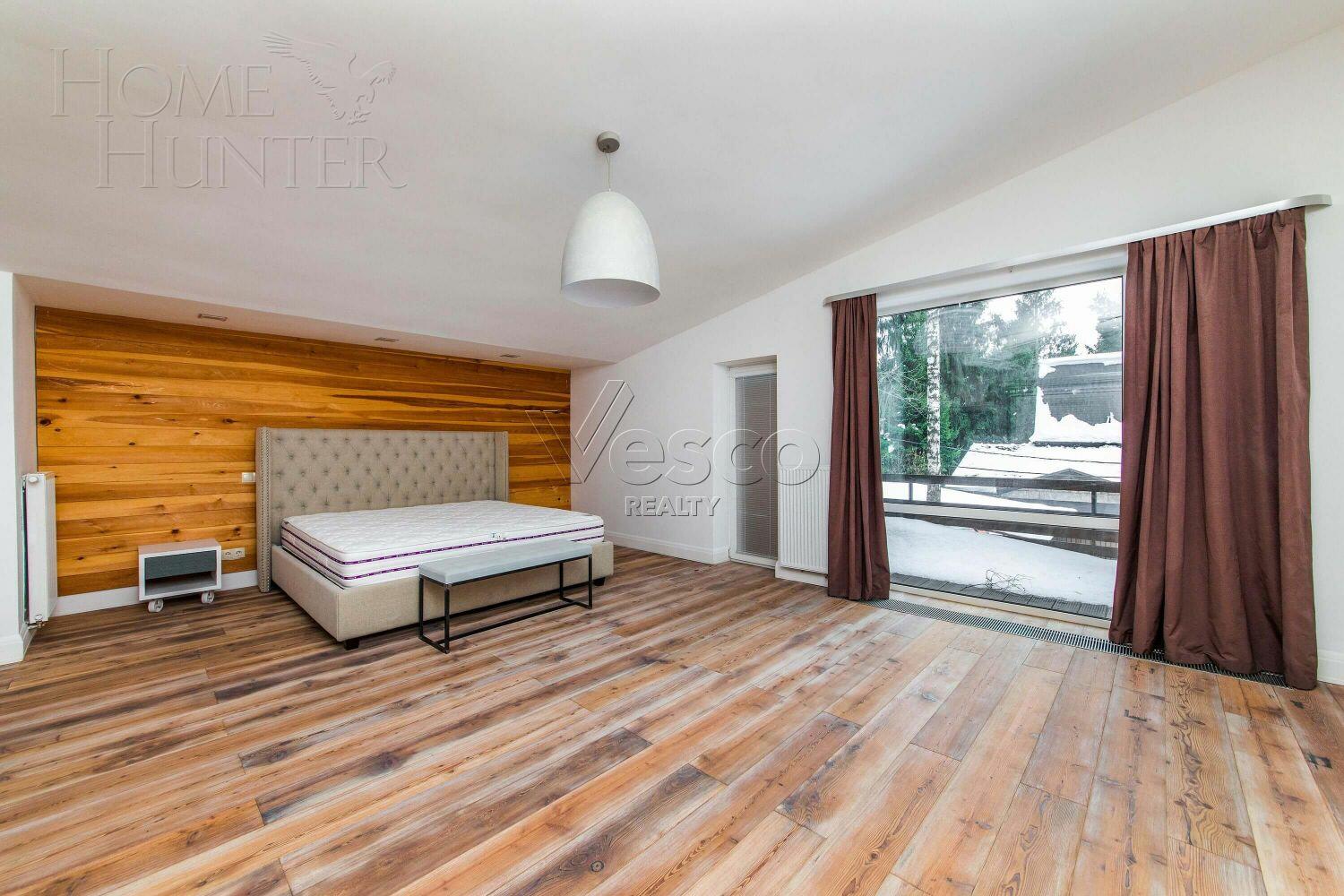 2-этажный коттедж 300 м² с отделкой