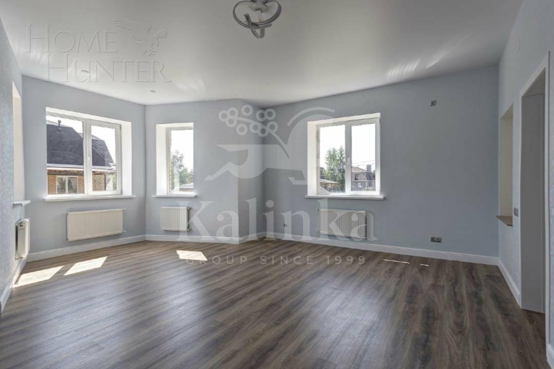 3-этажный коттедж 372 м² с отделкой