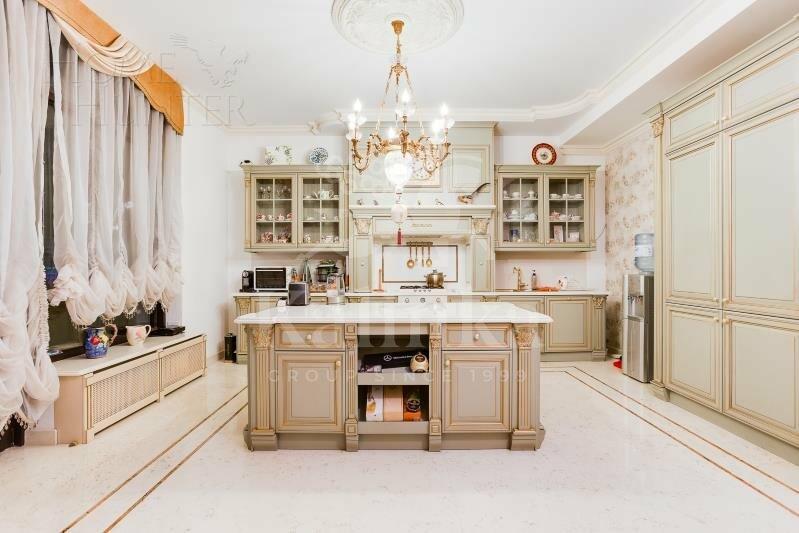 2-этажный таунхаус 450 м² с отделкой