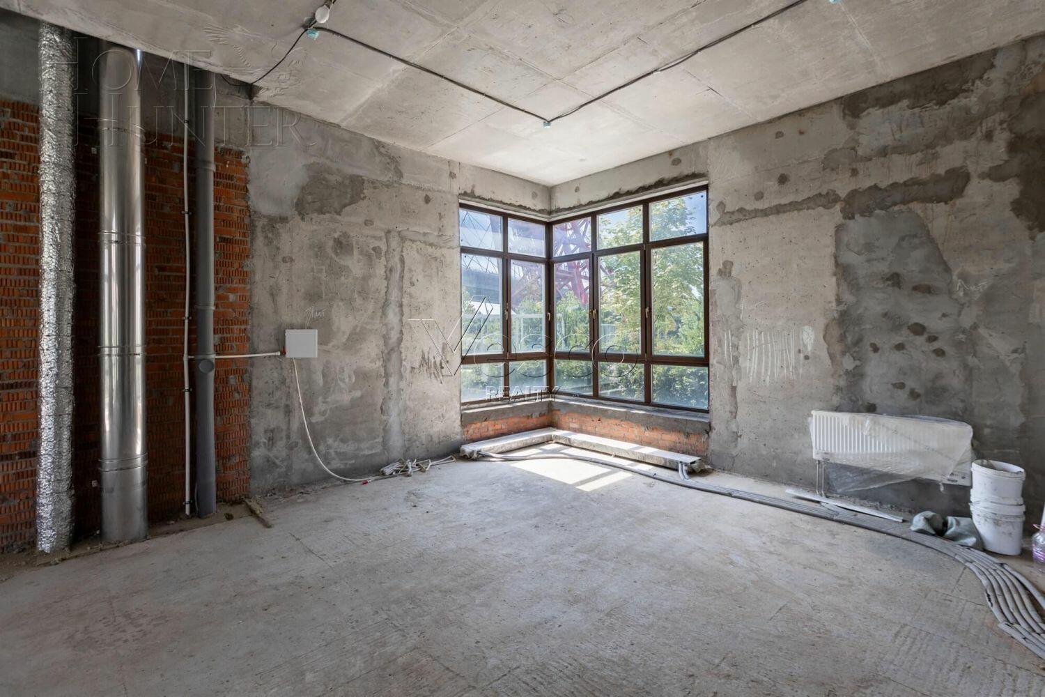 4-УРОВНЕВЫЙ ОСОБНЯК БЕЗ ОТДЕЛКИ 840 М² НА 1 ЭТАЖЕ