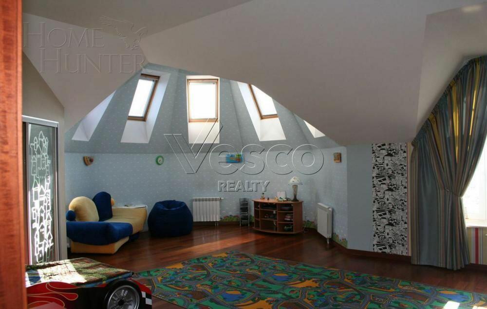 4-этажный коттедж 970 м² с отделкой