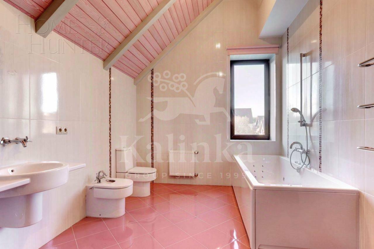 2-этажный коттедж 500 м² с отделкой