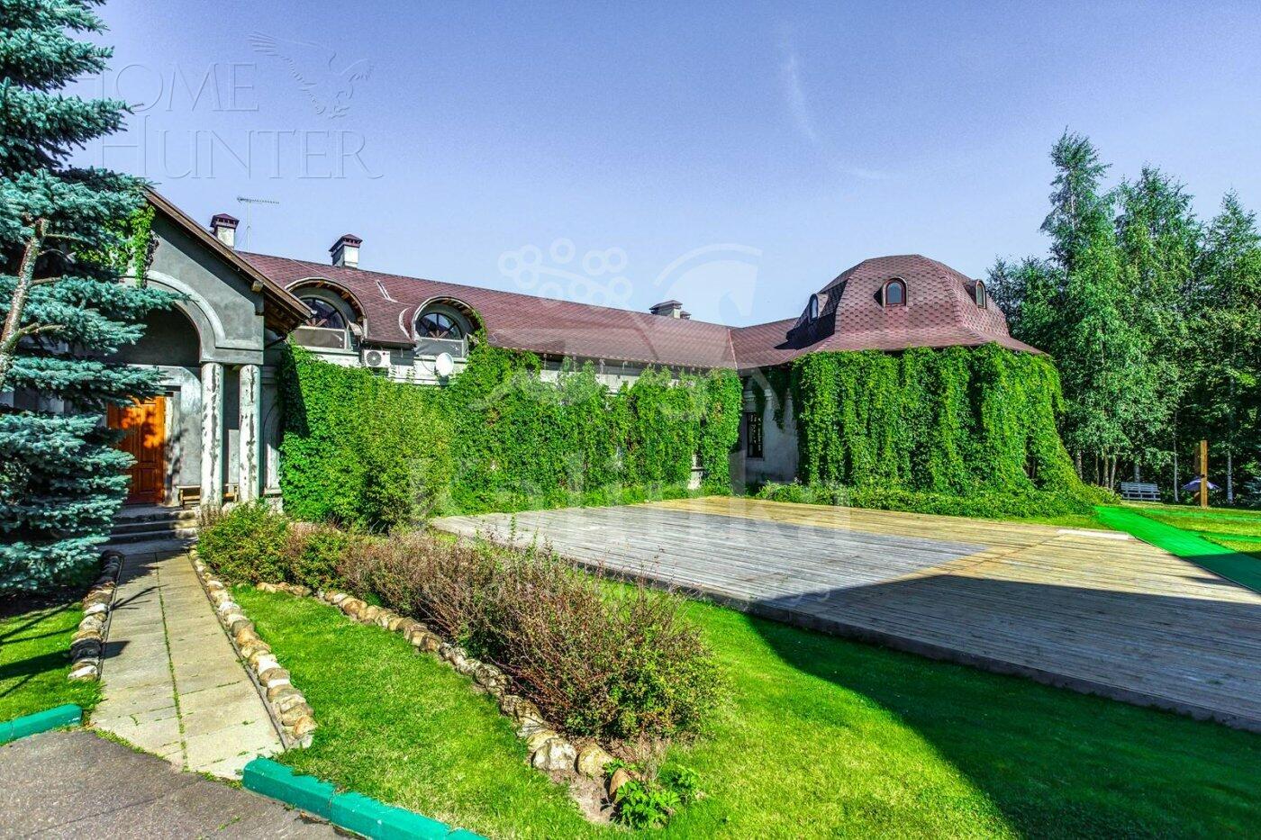 2-этажный коттедж 1 350 м² с отделкой