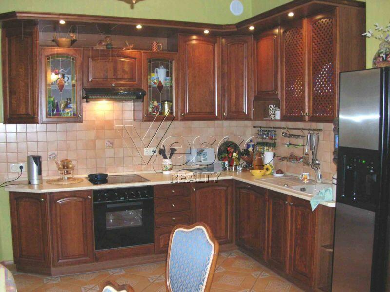 2-этажный коттедж 770 м² с отделкой