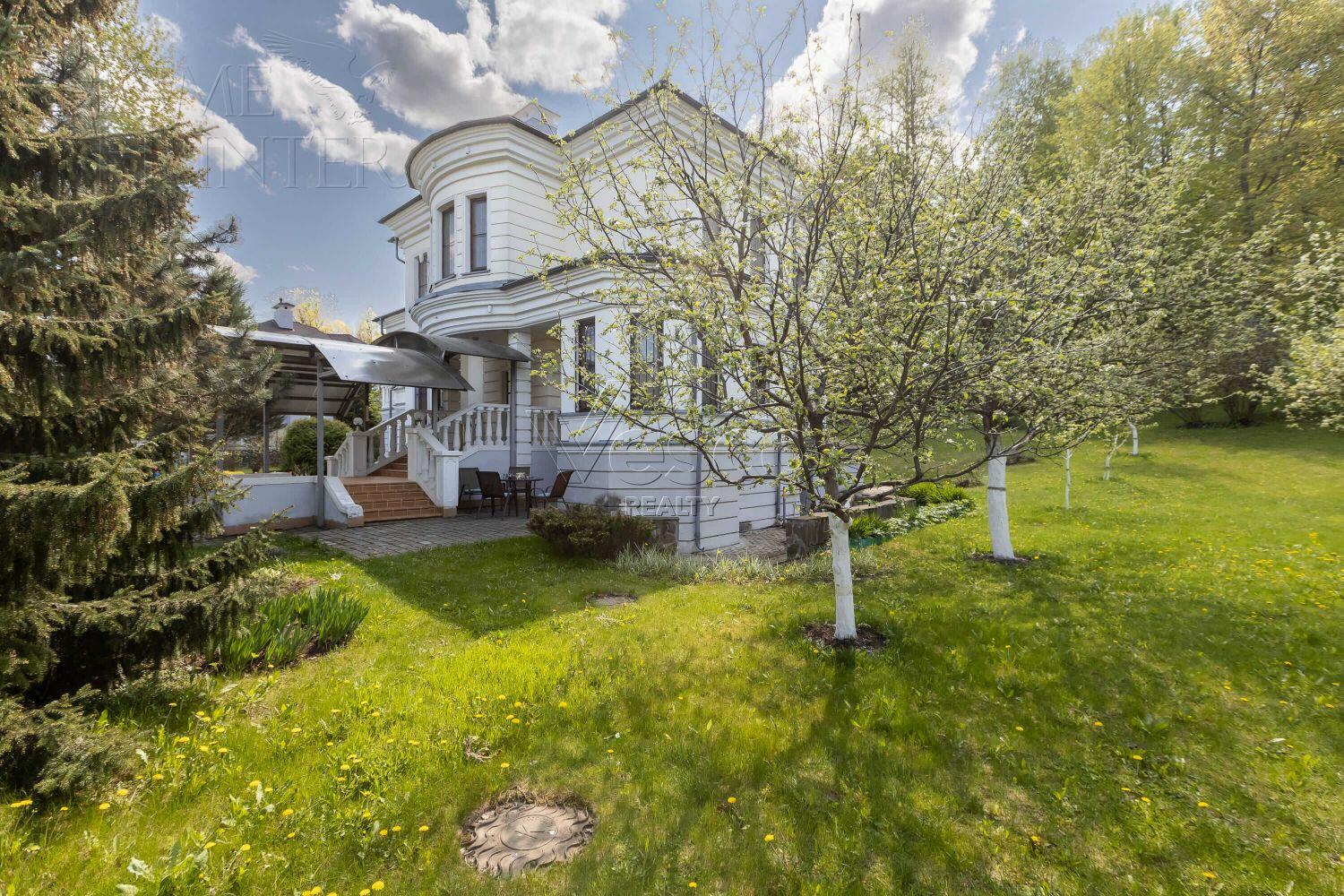 2-этажный коттедж 350 м² с отделкой