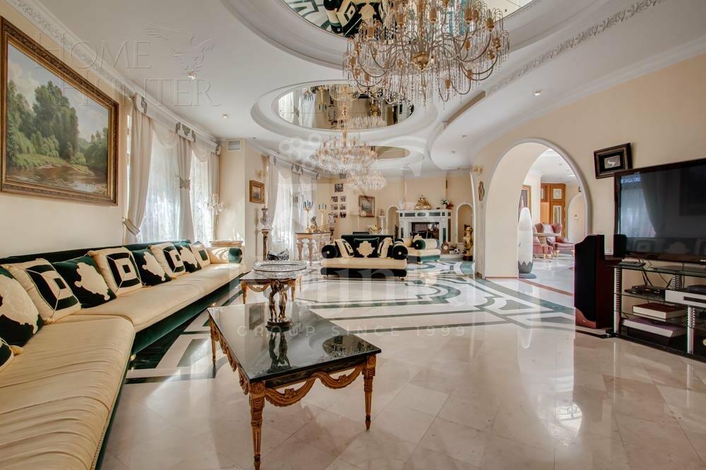 4-этажный коттедж 1 352 м² с отделкой