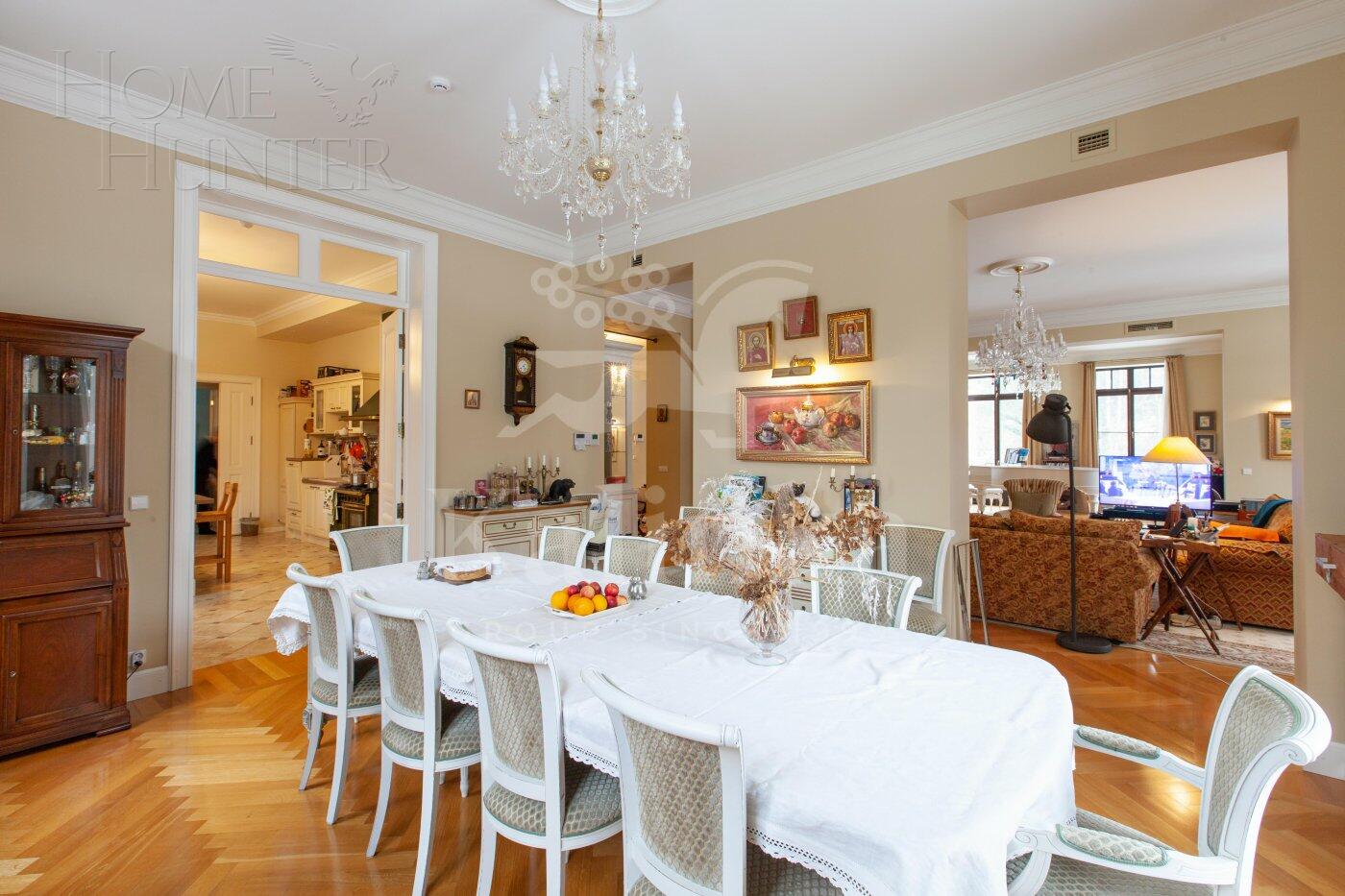 4-этажный коттедж 970 м² с отделкой