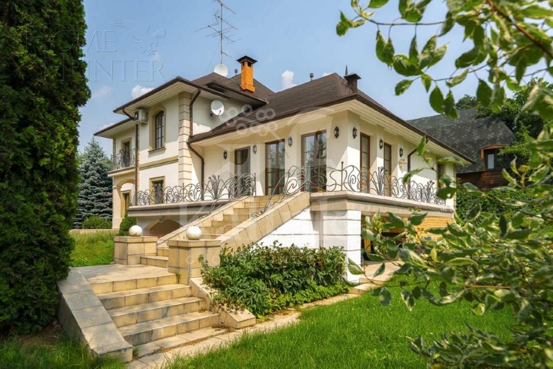 2-этажный коттедж 650 м² с отделкой