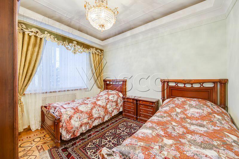 2-этажный коттедж 900 м² с отделкой