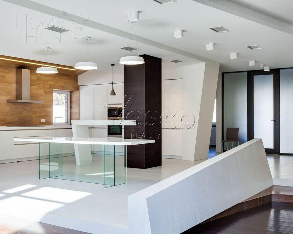 2-этажный коттедж 710 м² с отделкой