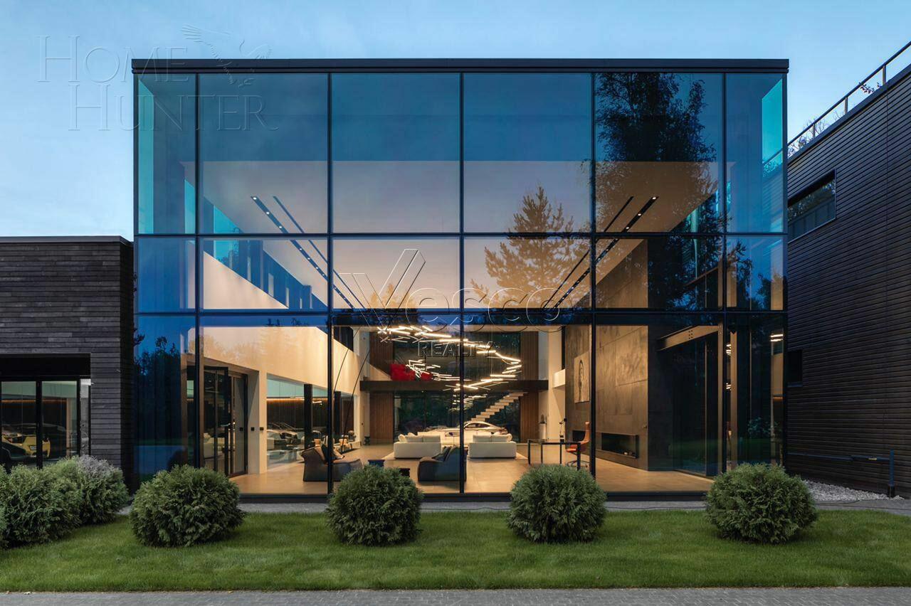 2-этажный коттедж 2 500 м² с отделкой