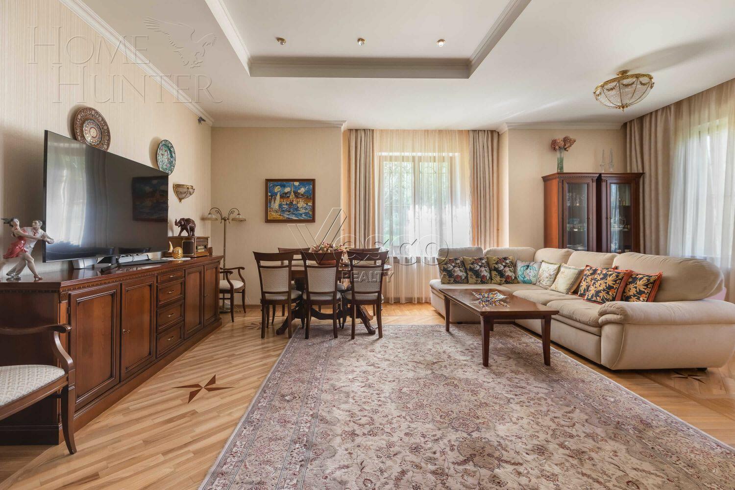 2-этажный коттедж 350 м² с отделкой