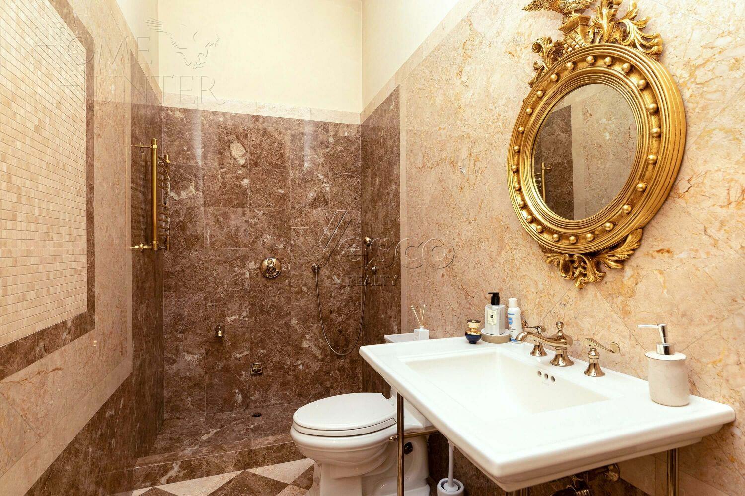 2-этажный коттедж 980 м² с отделкой