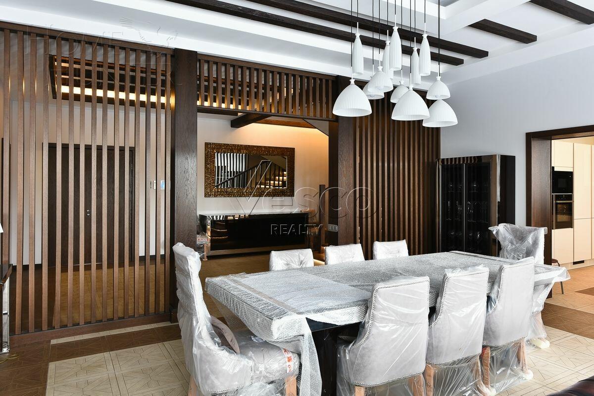 2-этажный коттедж 450 м² с отделкой