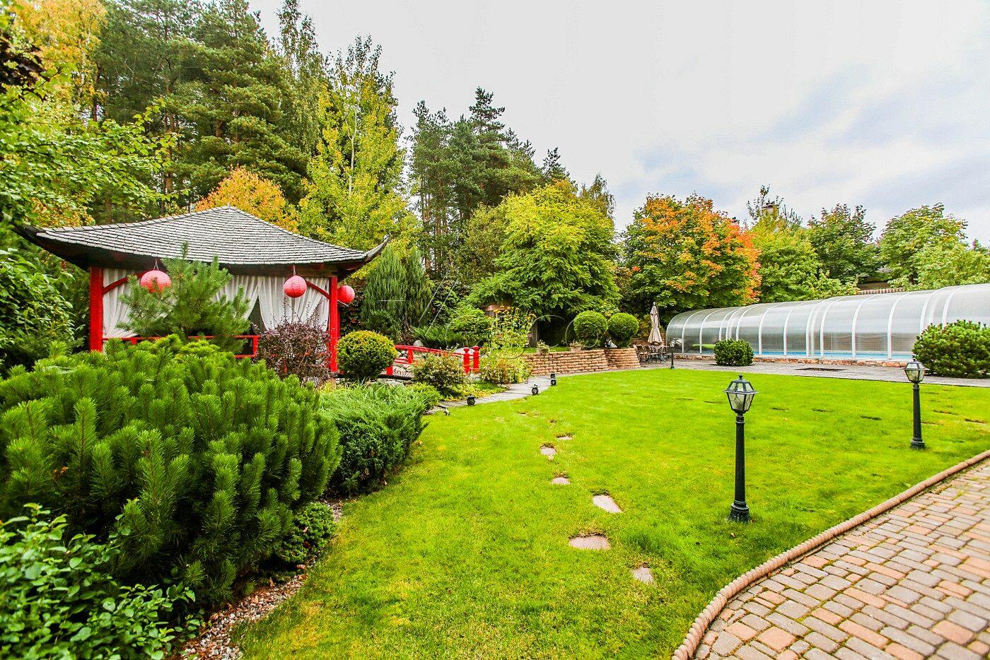 2-этажный коттедж 720 м² с отделкой