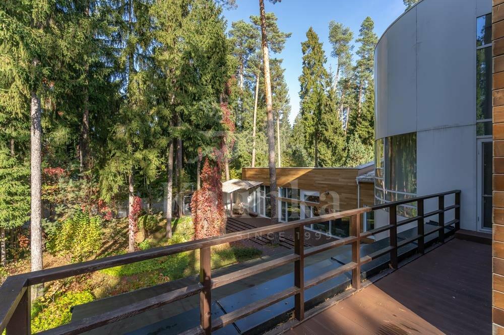 2-этажный коттедж 1 328 м² с отделкой