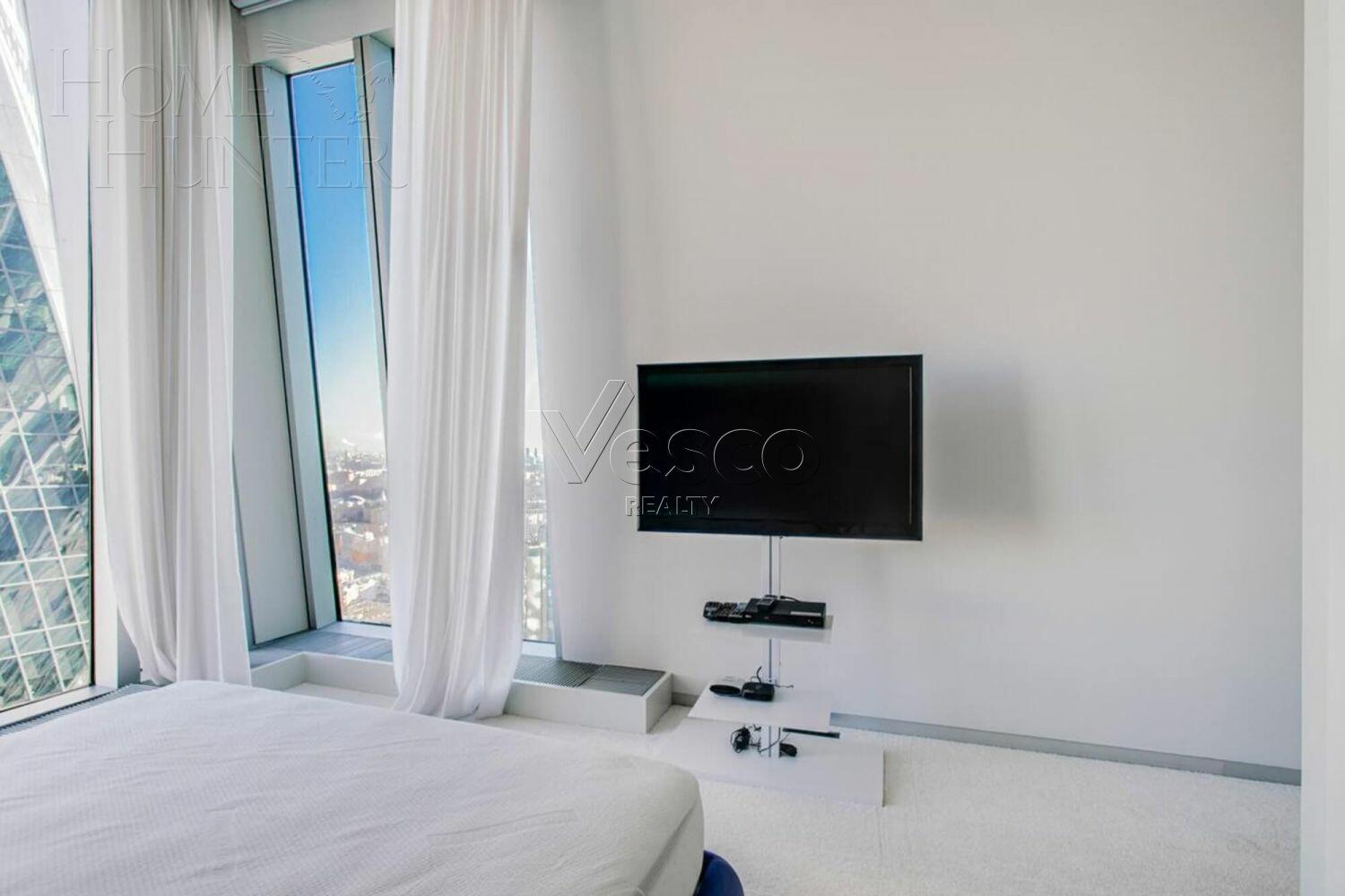 4-КОМН. АПАРТАМЕНТЫ С ОТДЕЛКОЙ 175.2 М² НА 40 ЭТАЖЕ