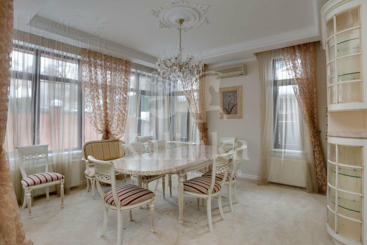 2-этажный коттедж 450 м² с отделкой