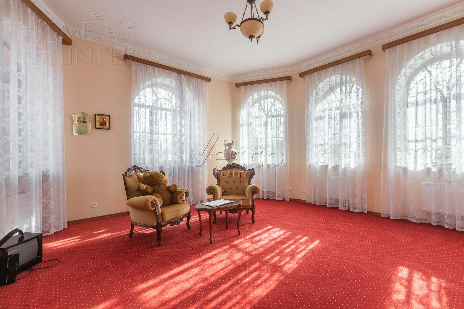 2-этажный коттедж 1 500 м² с отделкой