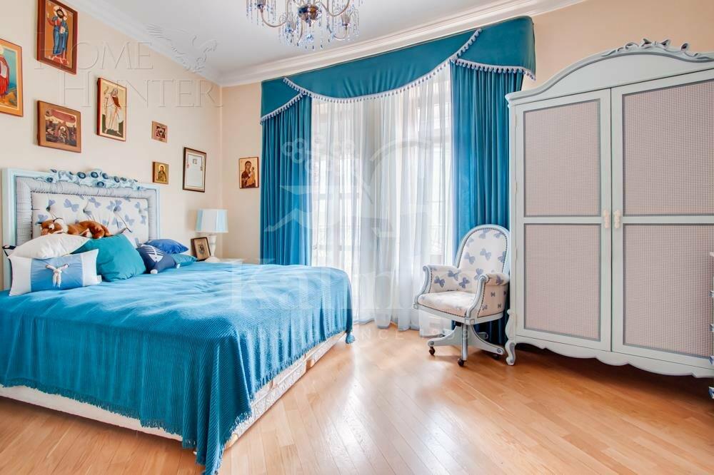 4-этажный коттедж 1 352 м² с отделкой