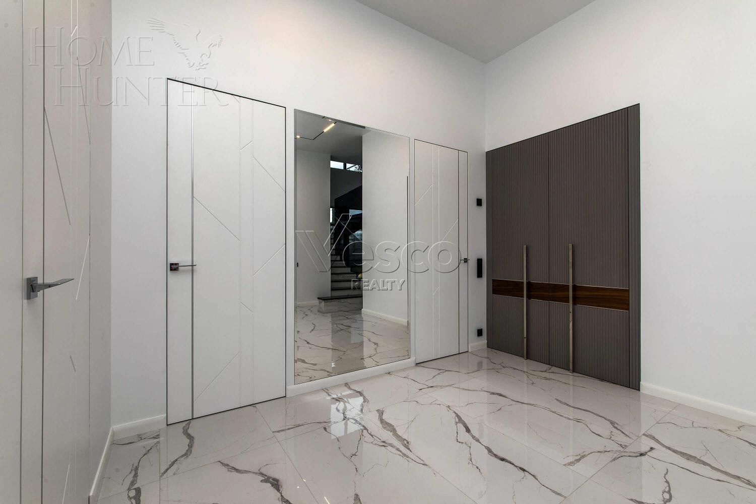 2-этажный коттедж 545 м² с отделкой