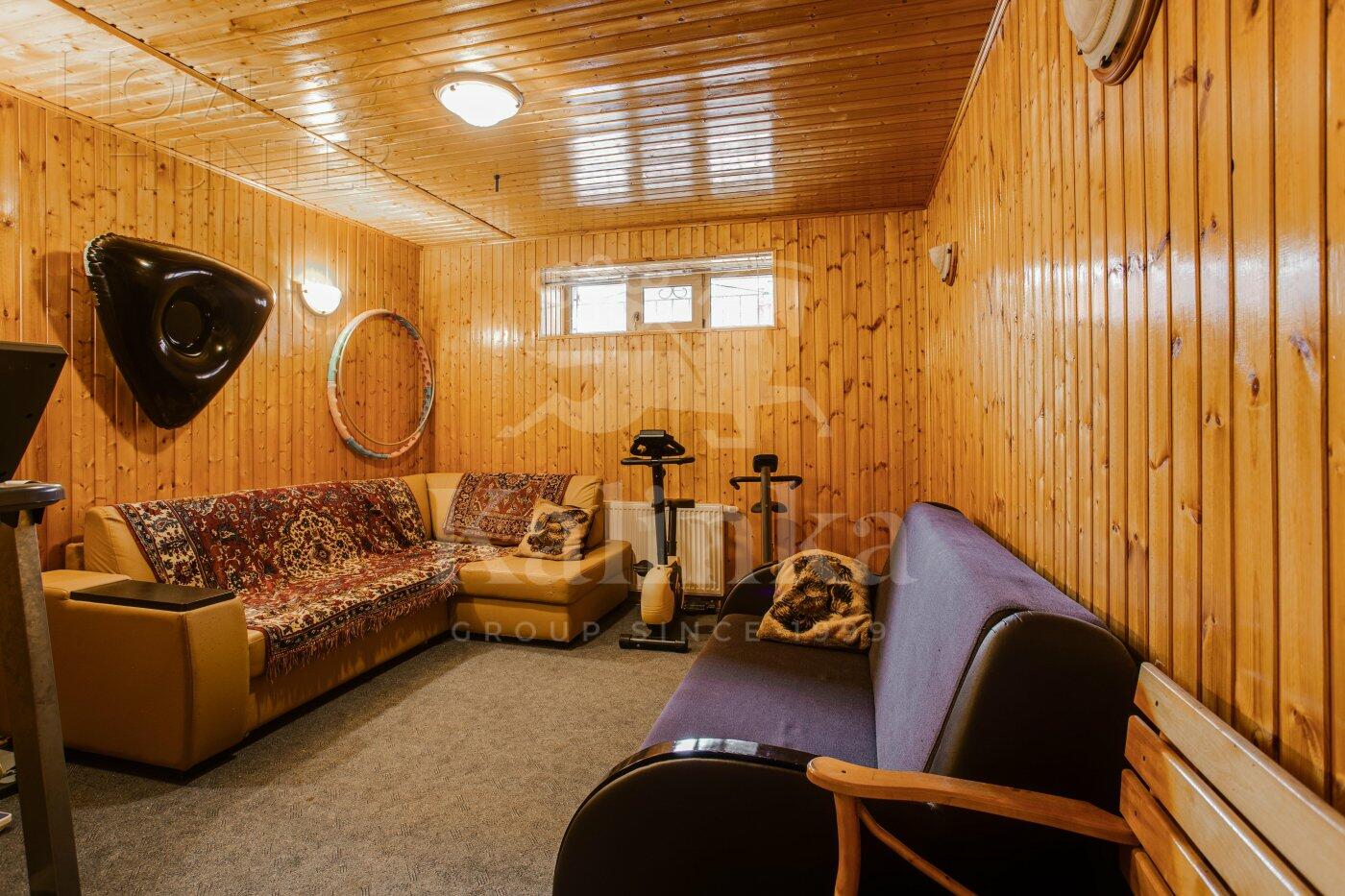 2-этажный коттедж 880 м² с отделкой