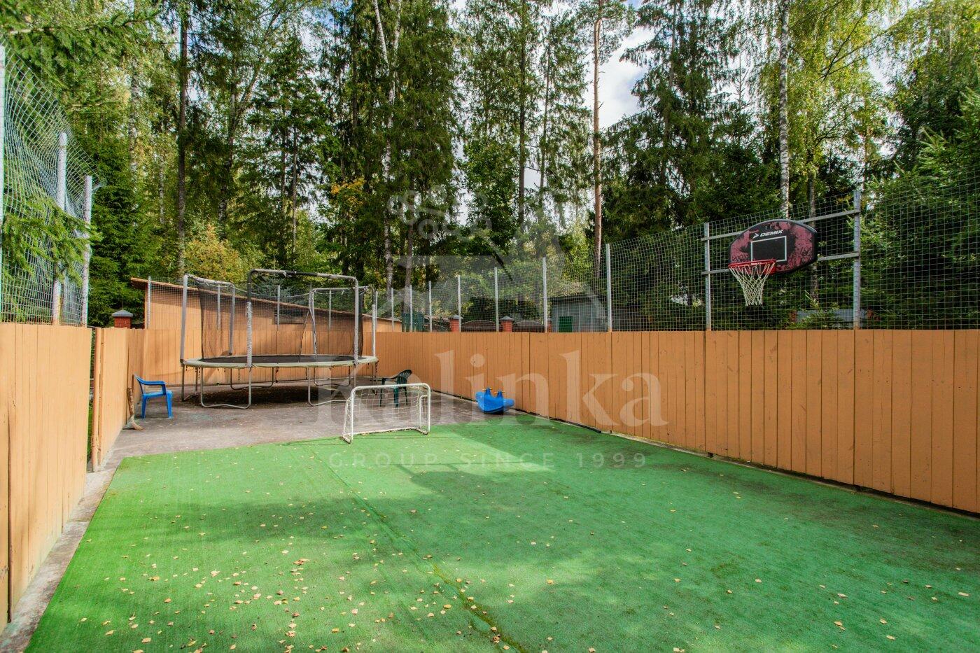 2-этажный коттедж 880 м² с отделкой