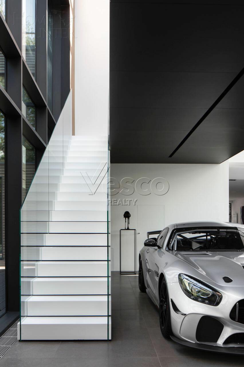 2-этажный коттедж 2 500 м² с отделкой