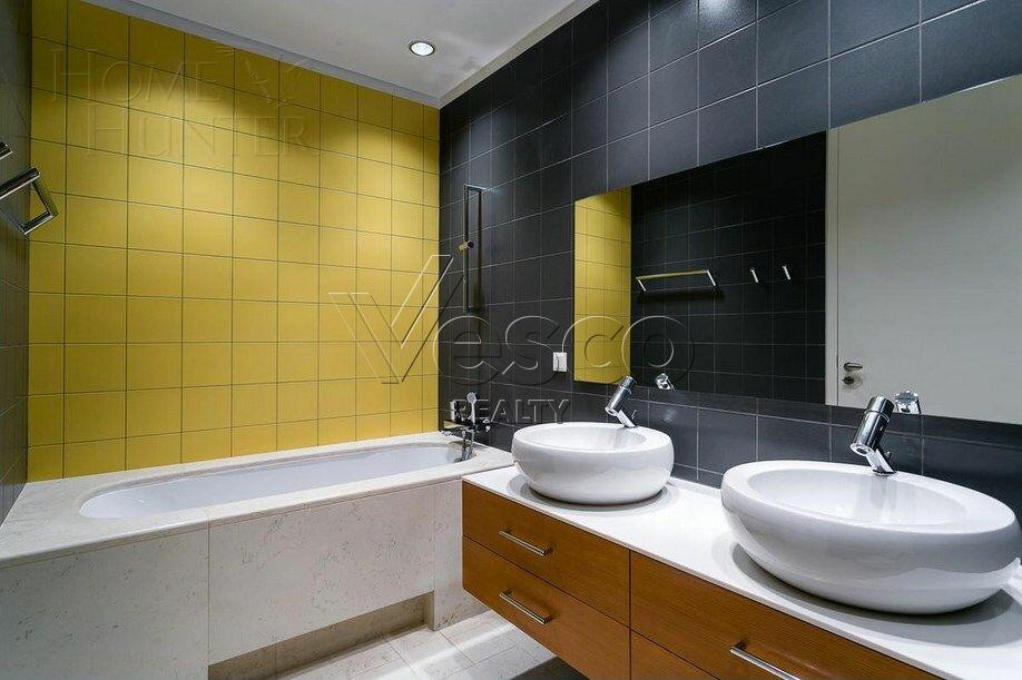 5-КОМН. КВАРТИРА С ОТДЕЛКОЙ 202 М² НА 3 ЭТАЖЕ