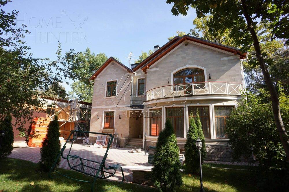 2-этажный коттедж 525 м² с отделкой