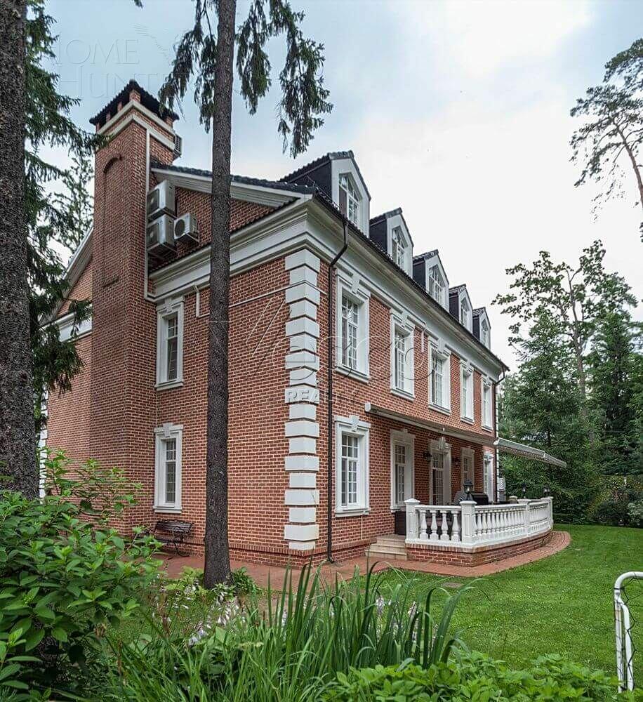 2-этажный коттедж 500 м² с отделкой