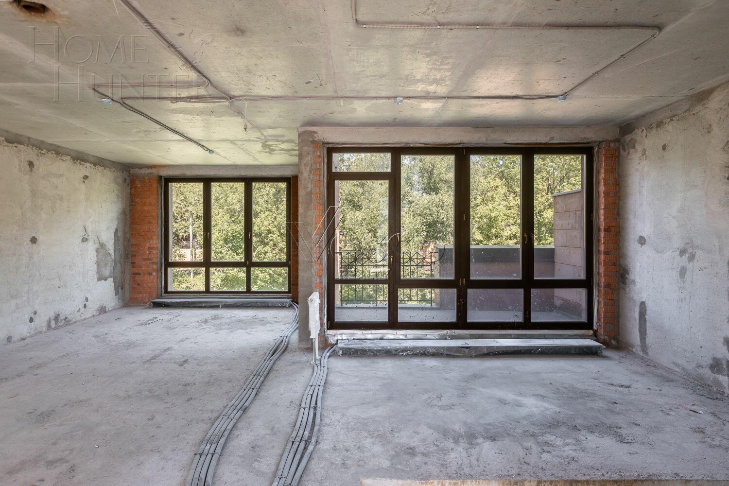 4-УРОВНЕВЫЙ ТАУНХАУС БЕЗ ОТДЕЛКИ 420 М² НА 1 ЭТАЖЕ