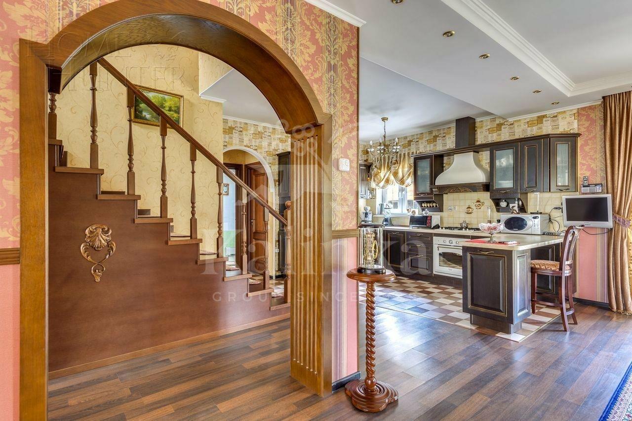 2-этажный коттедж 397 м² с отделкой