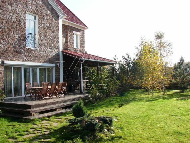 2-этажный коттедж 600 м² с отделкой