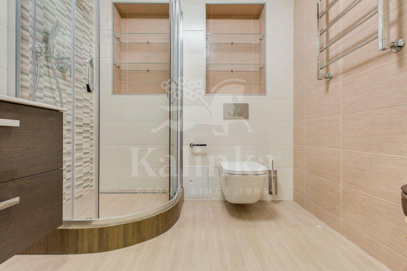 2-этажный коттедж 500 м² с отделкой