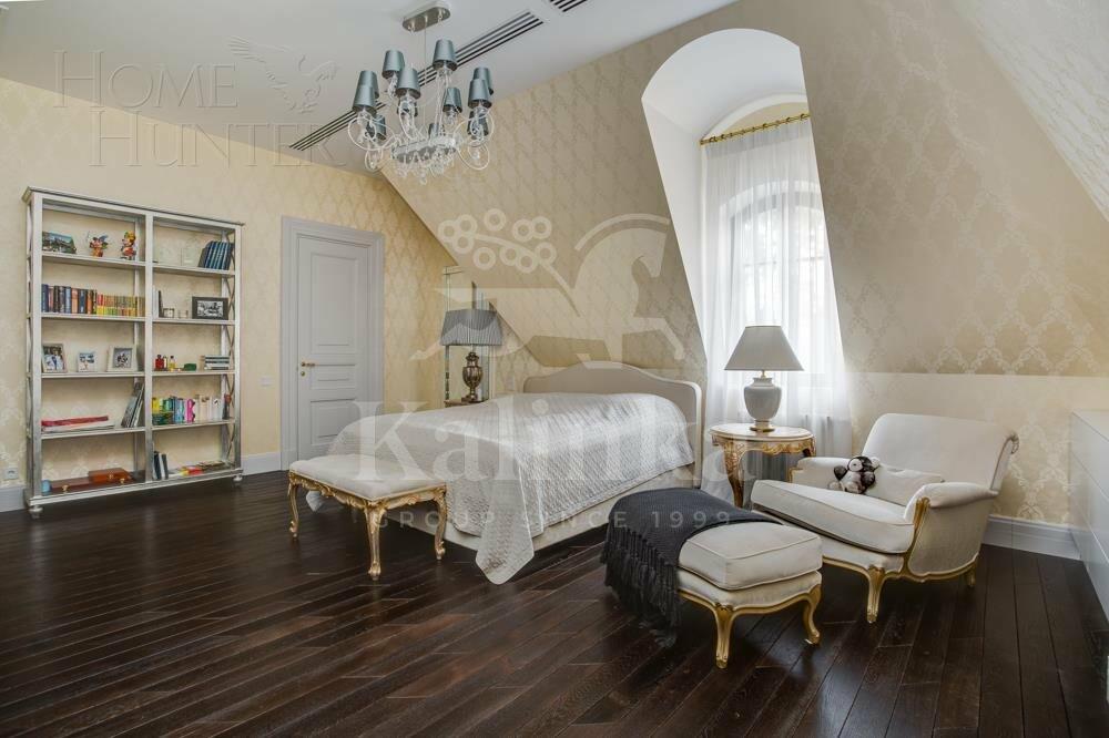 3-этажный коттедж 560 м² с отделкой