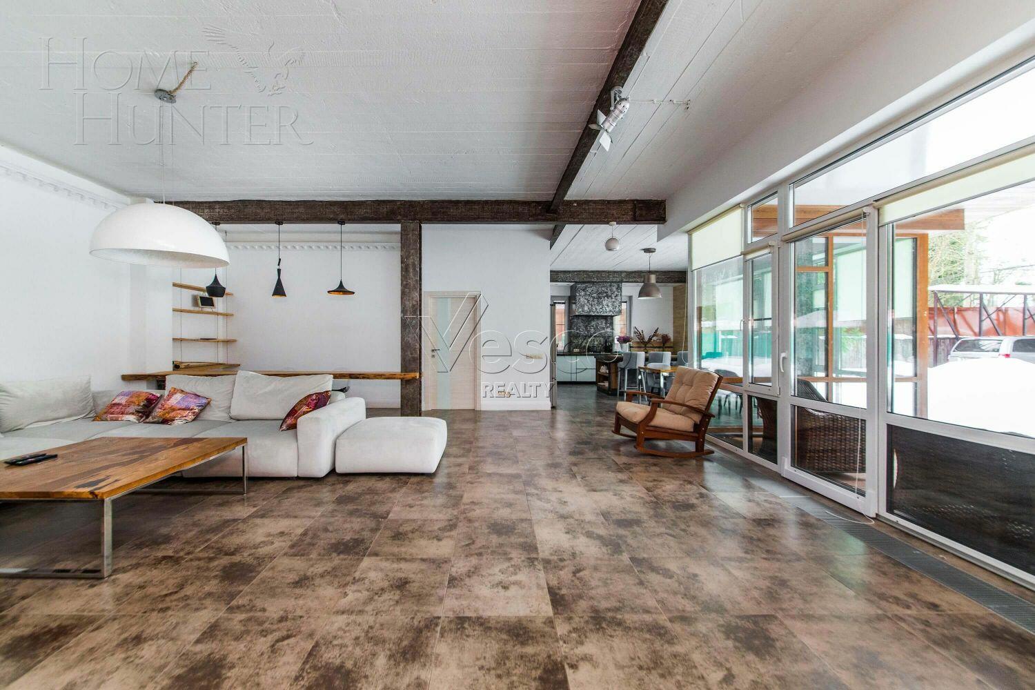 2-этажный коттедж 300 м² с отделкой