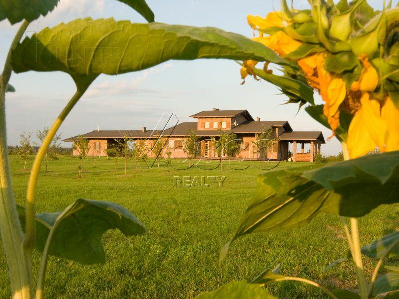 1-этажный коттедж 300 м² с отделкой