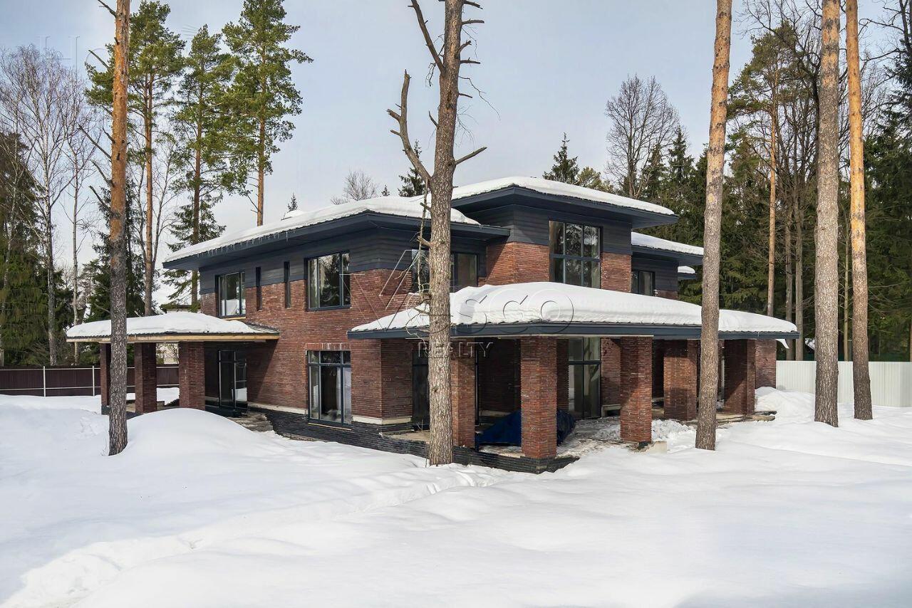 2-этажный коттедж 521 м² с отделкой