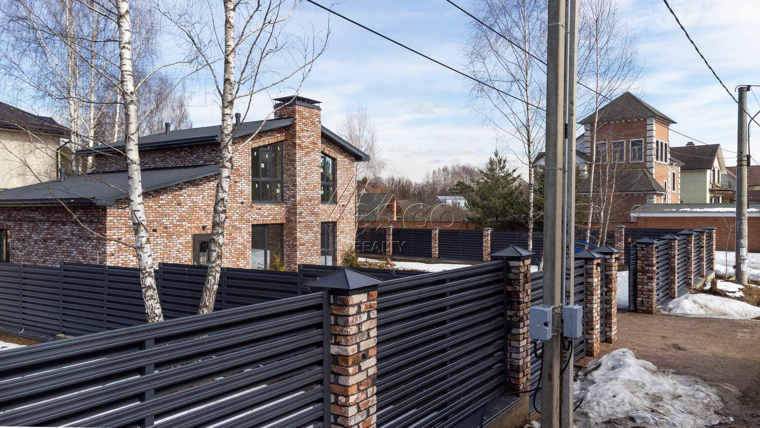 2-этажный коттедж 190 м² без отделки