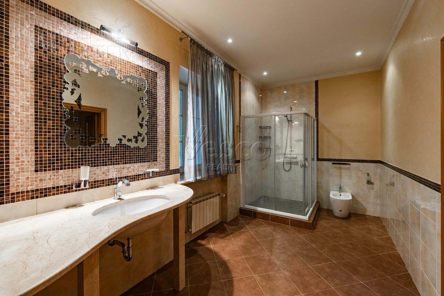 2-этажный коттедж 495 м² с отделкой