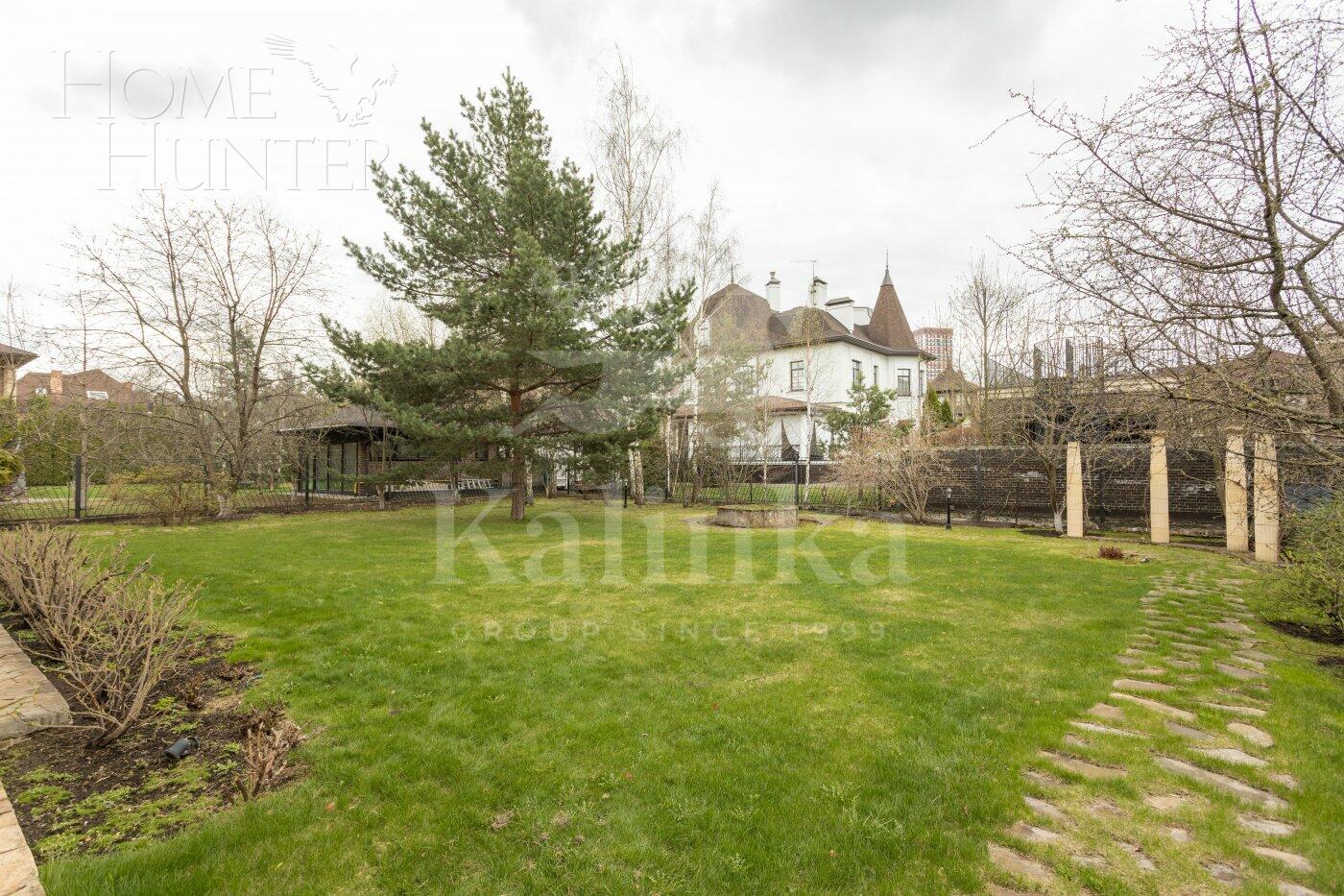 2-этажный коттедж 660 м² с отделкой