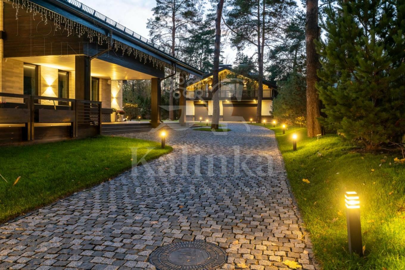 2-этажный коттедж 1 200 м² с отделкой