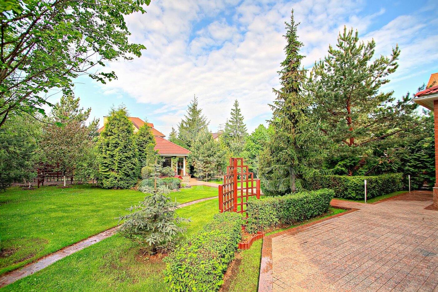 2-этажный коттедж 765 м² с отделкой