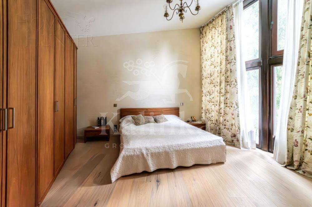 2-этажный коттедж 2 700 м² с отделкой