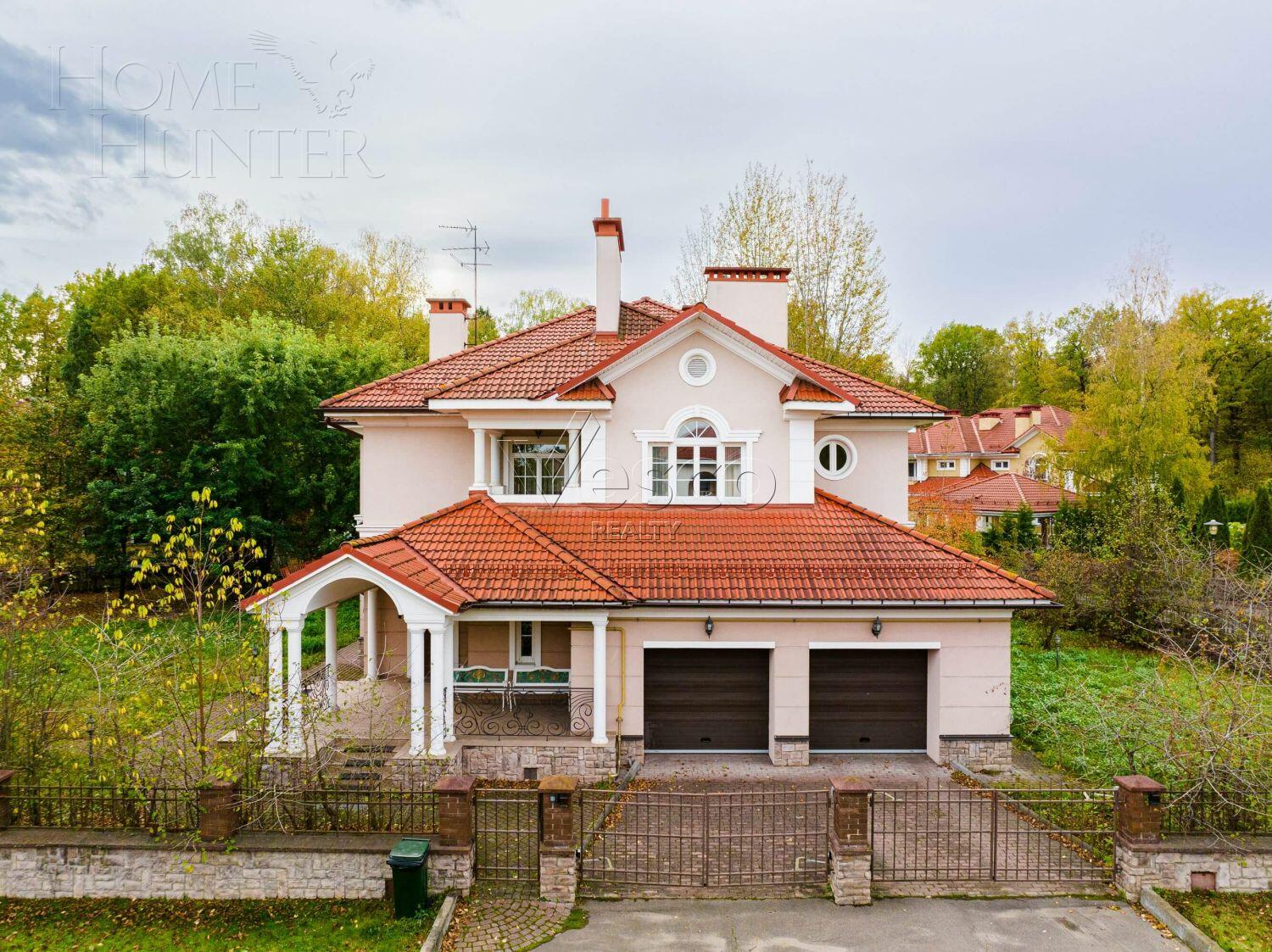 2-этажный коттедж 495 м² с отделкой