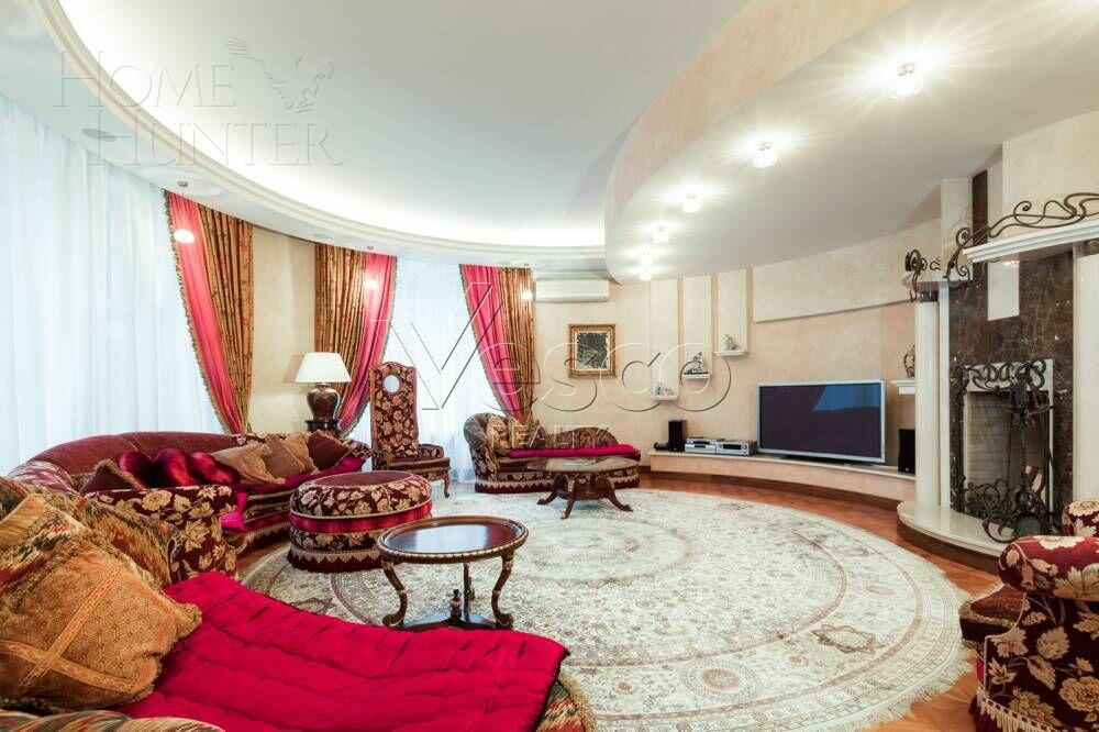 2-этажный коттедж 1 460 м² с отделкой