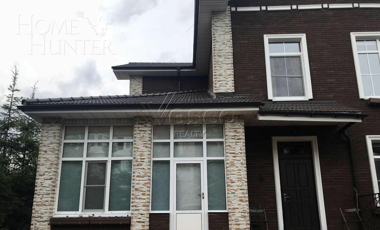 3-этажный коттедж 750 м² с отделкой