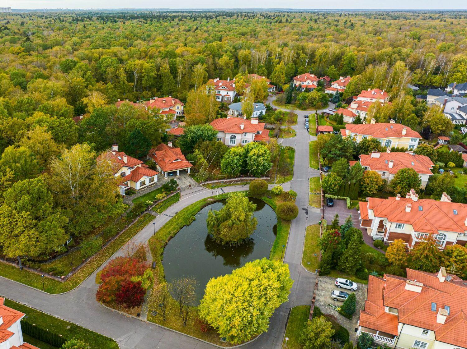 2-этажный коттедж 495 м² с отделкой